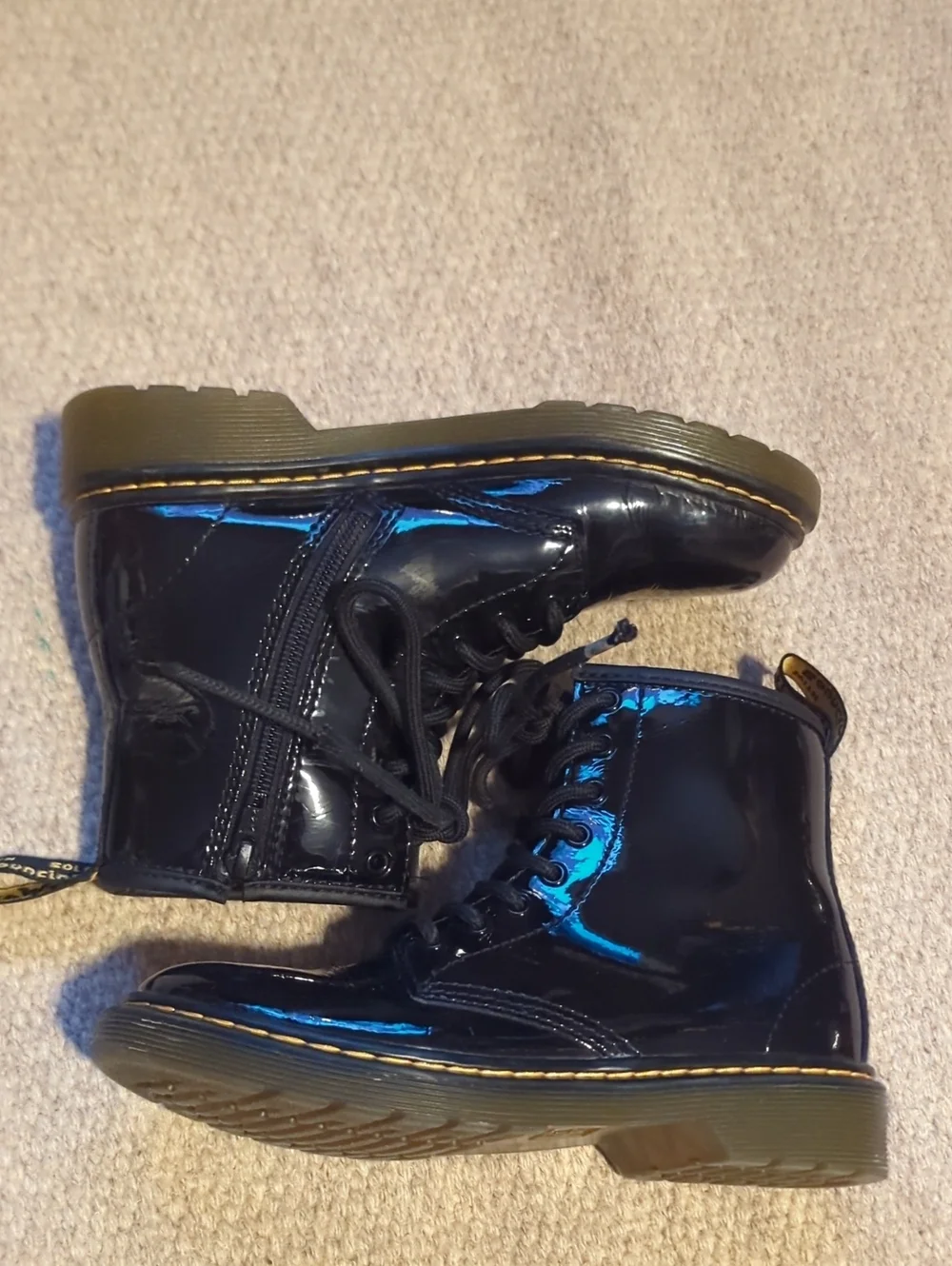 Youth Dr.MARTENS 1460  Patent Leather Lace Up Boots black Glossy Boots Size 2
